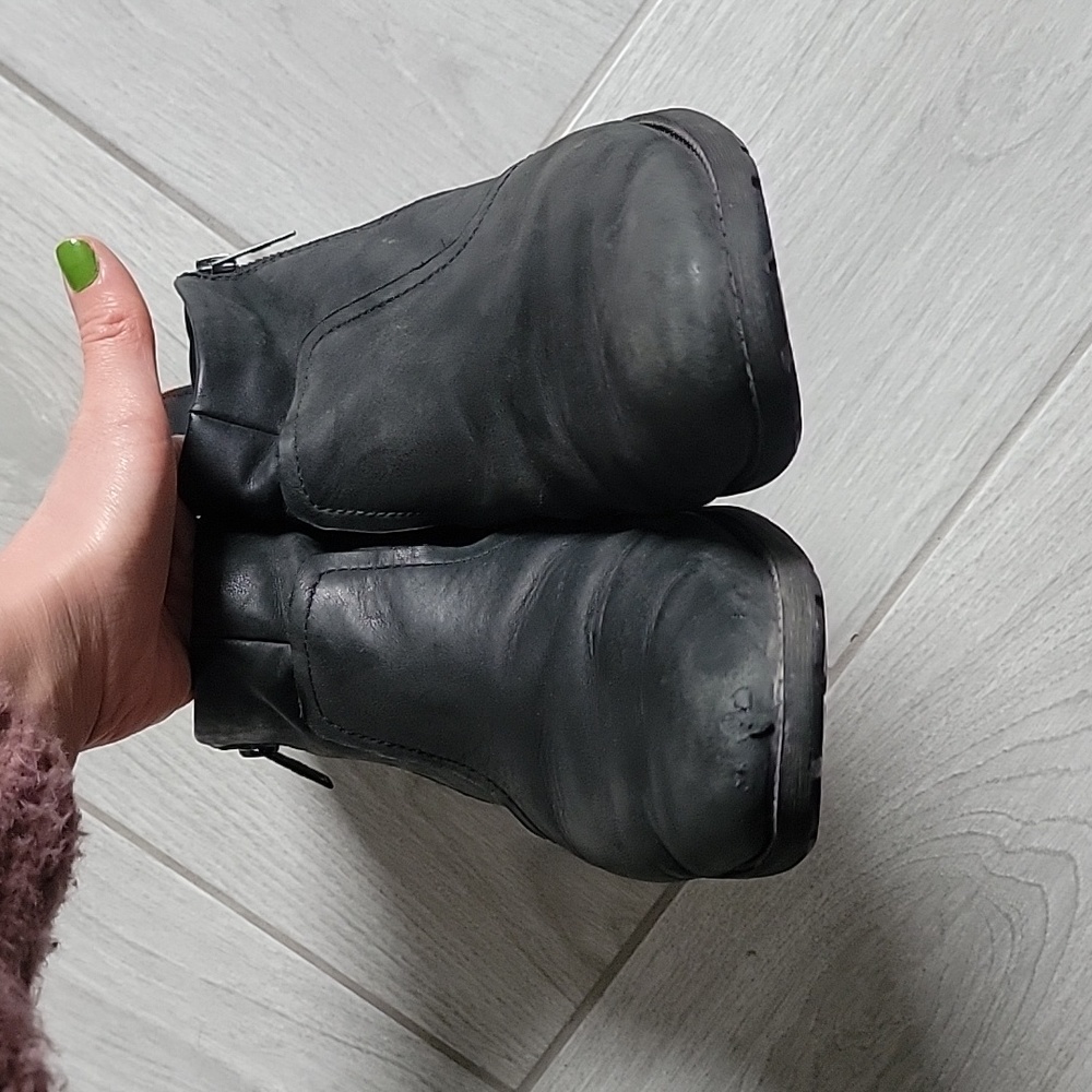 UGG • Aureo Ankle Boot, Zipper, Size 10 - Picture 10 of 10